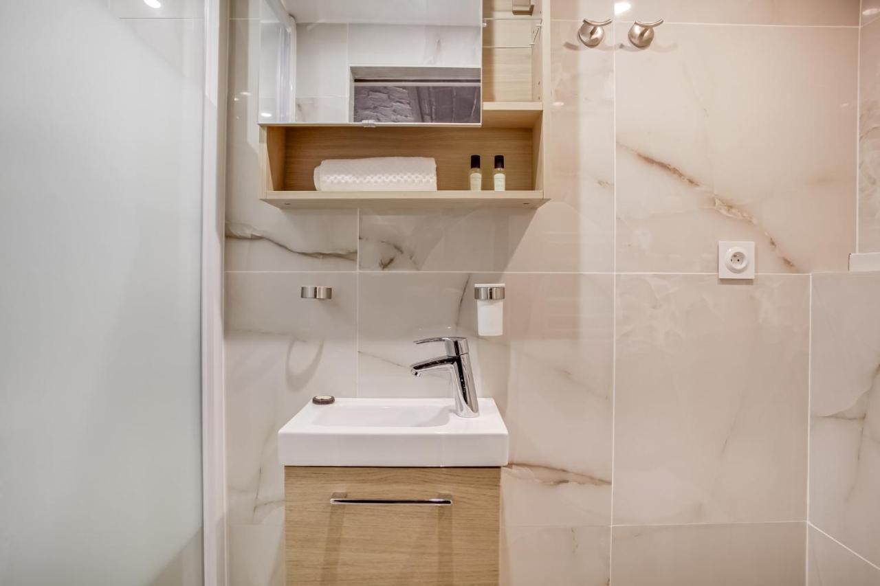 Flat For 4 Located In The Heart Of Paris パリ エクステリア 写真