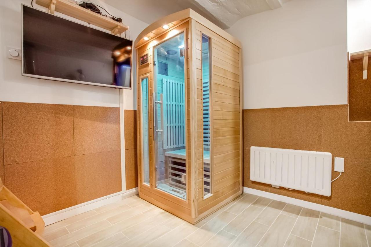 Flat For 4 Located In The Heart Of Paris パリ エクステリア 写真