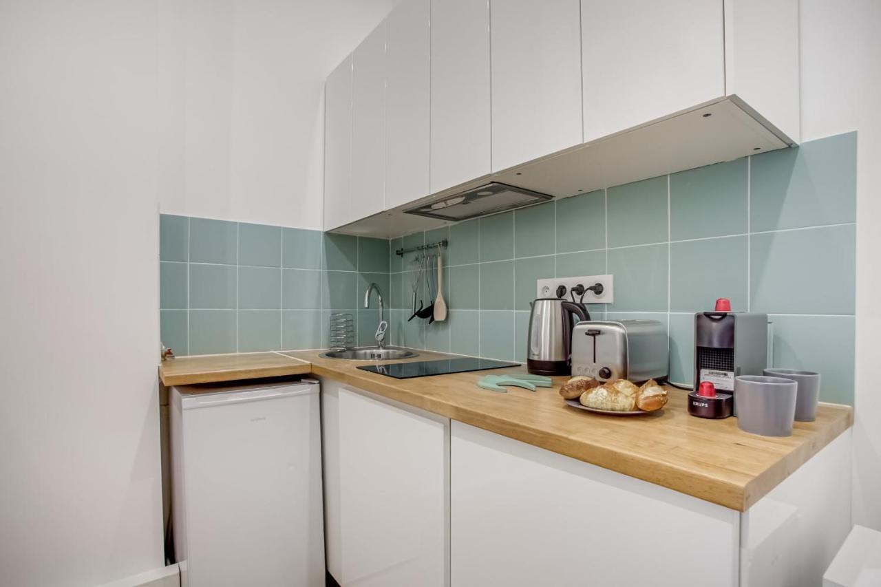 Flat For 4 Located In The Heart Of Paris パリ エクステリア 写真